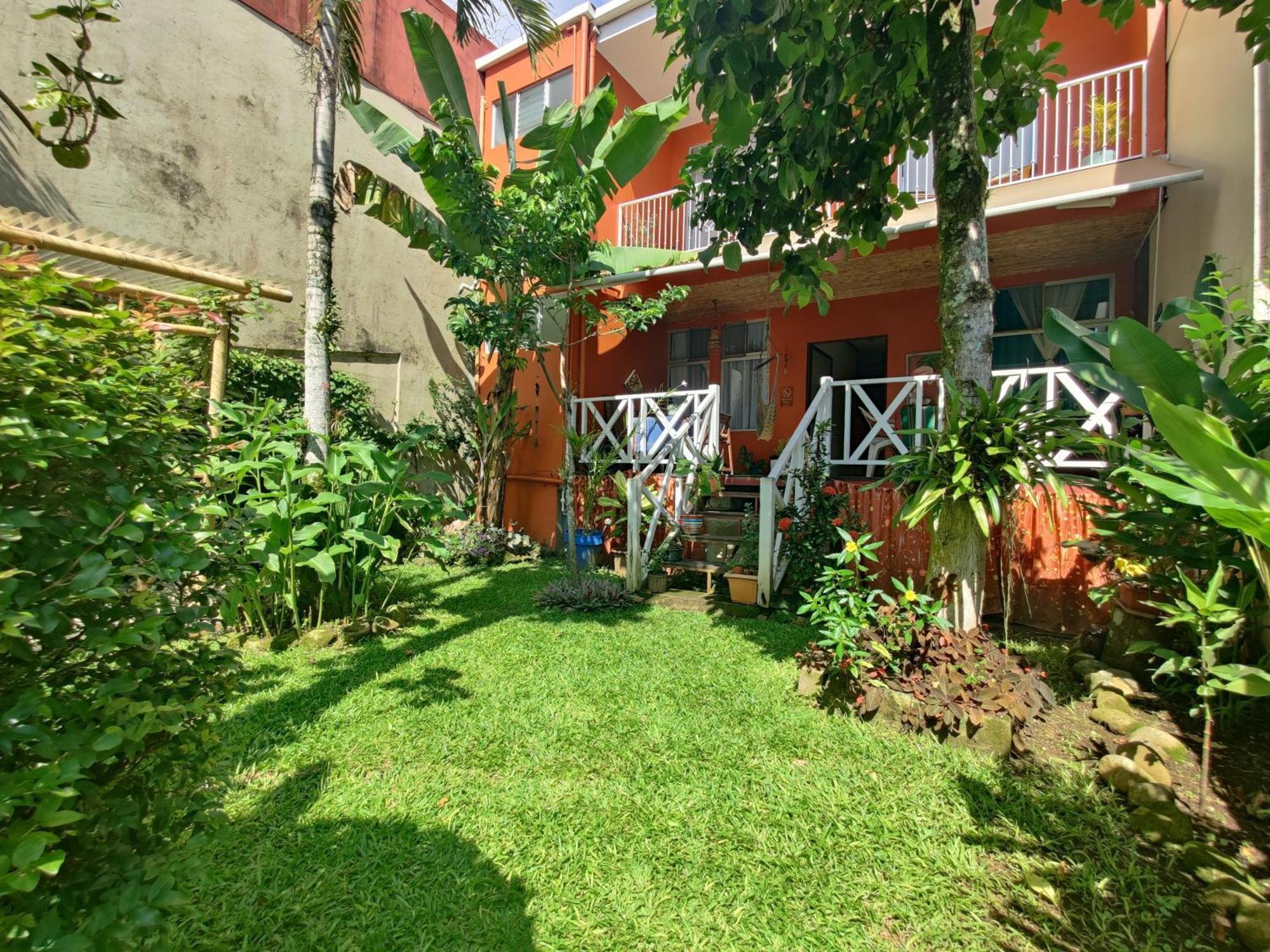 Casa De Lis Hotel & Tourist Info Centre 투리알바 외부 사진