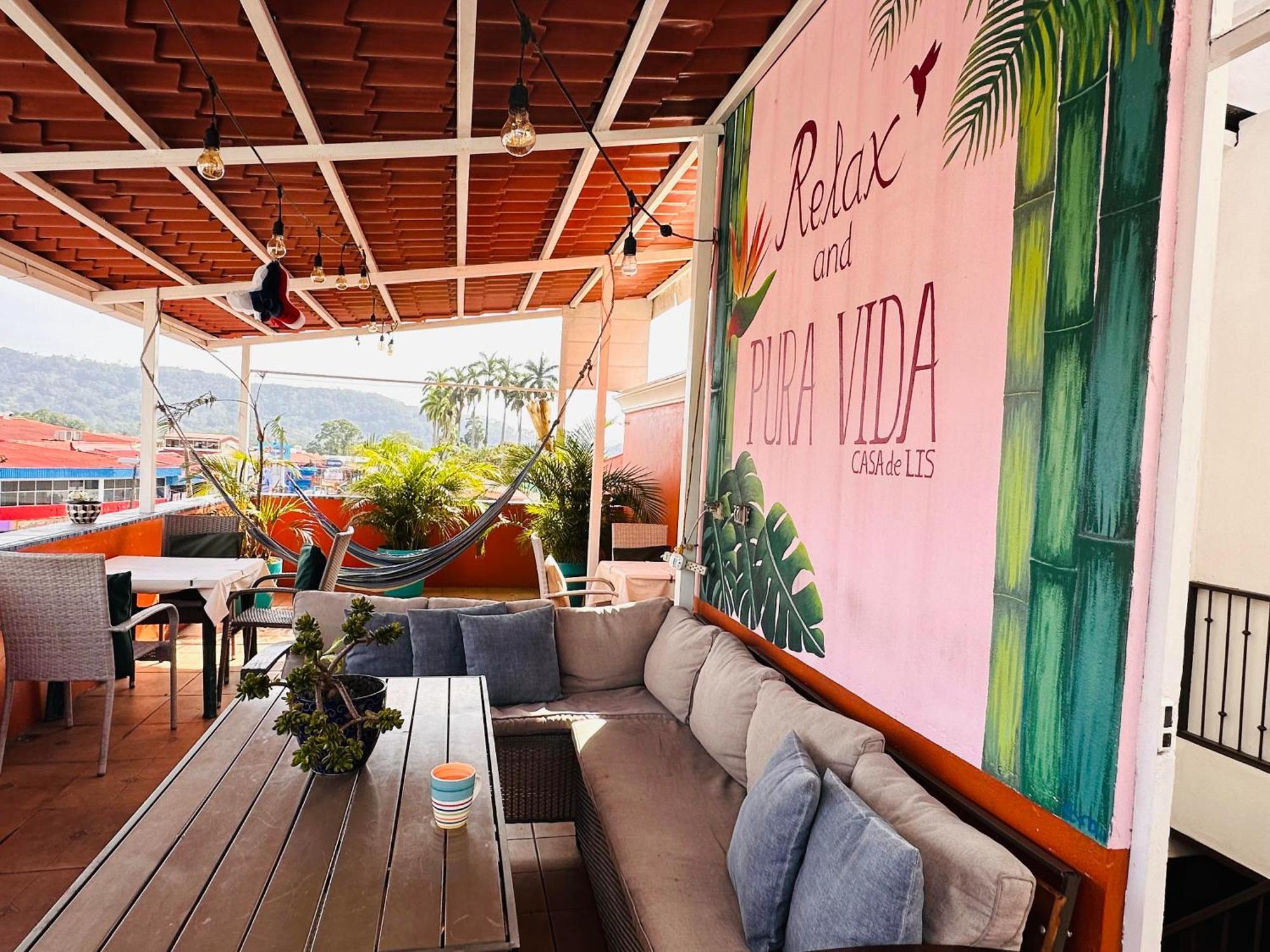 Casa De Lis Hotel & Tourist Info Centre 투리알바 외부 사진